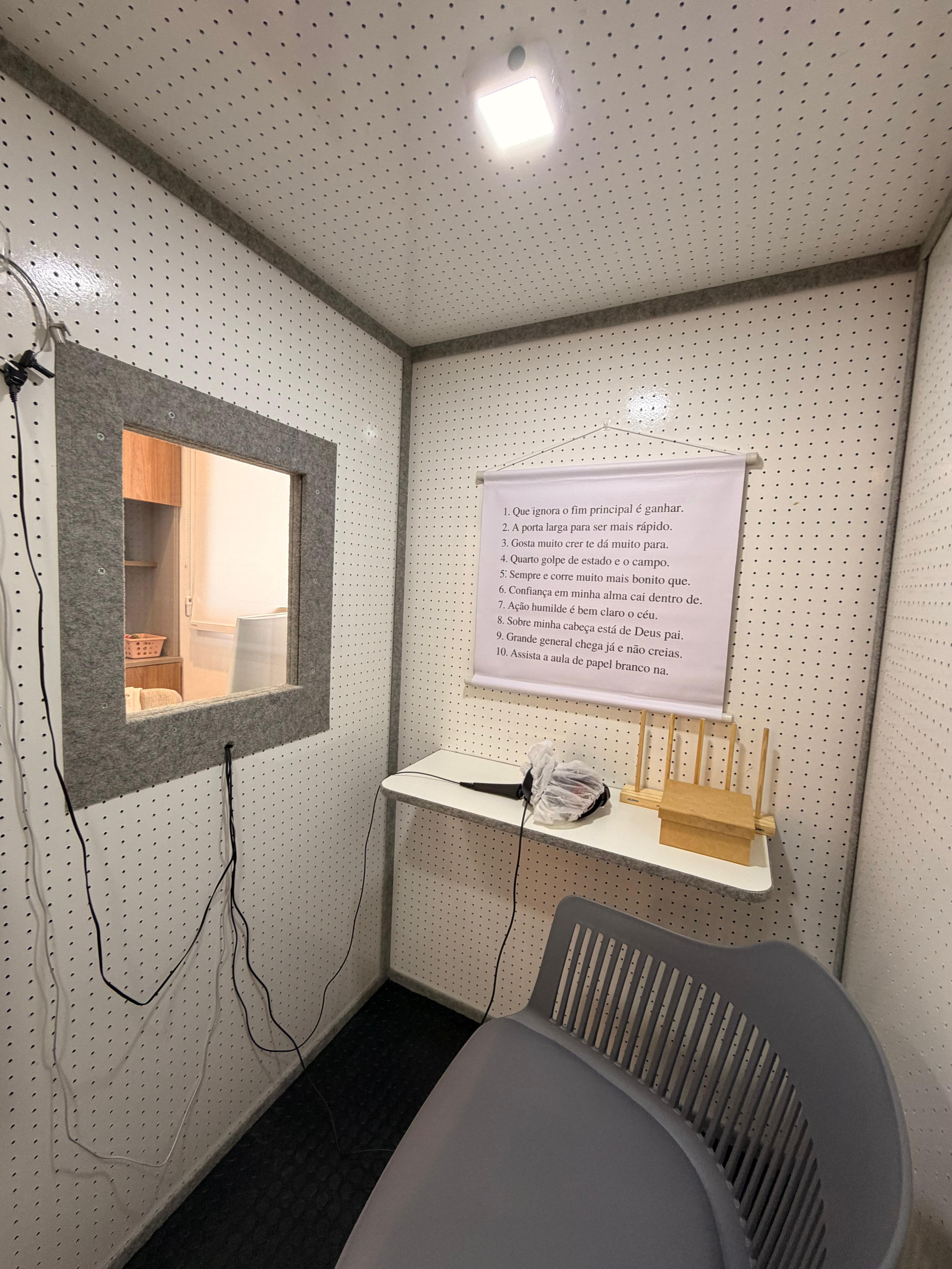 Avaliação do processamento auditivo central (PAC) em cabina acústica